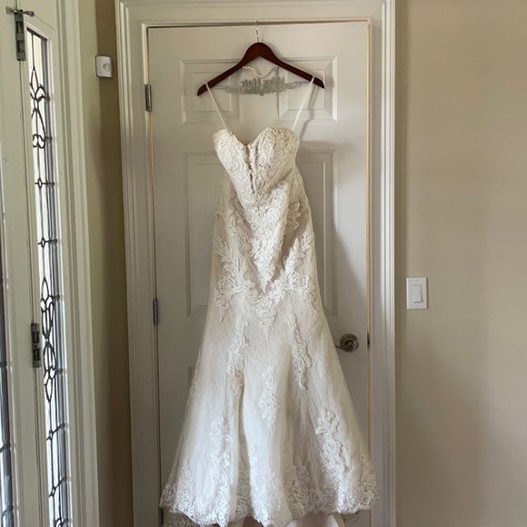 Justin Alexander Plunging Sweetheart Fit/Flare